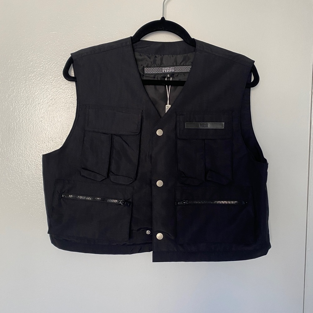 LAST DAY! Gianfranco Ferre Navy Cropped Utilitarian Vest